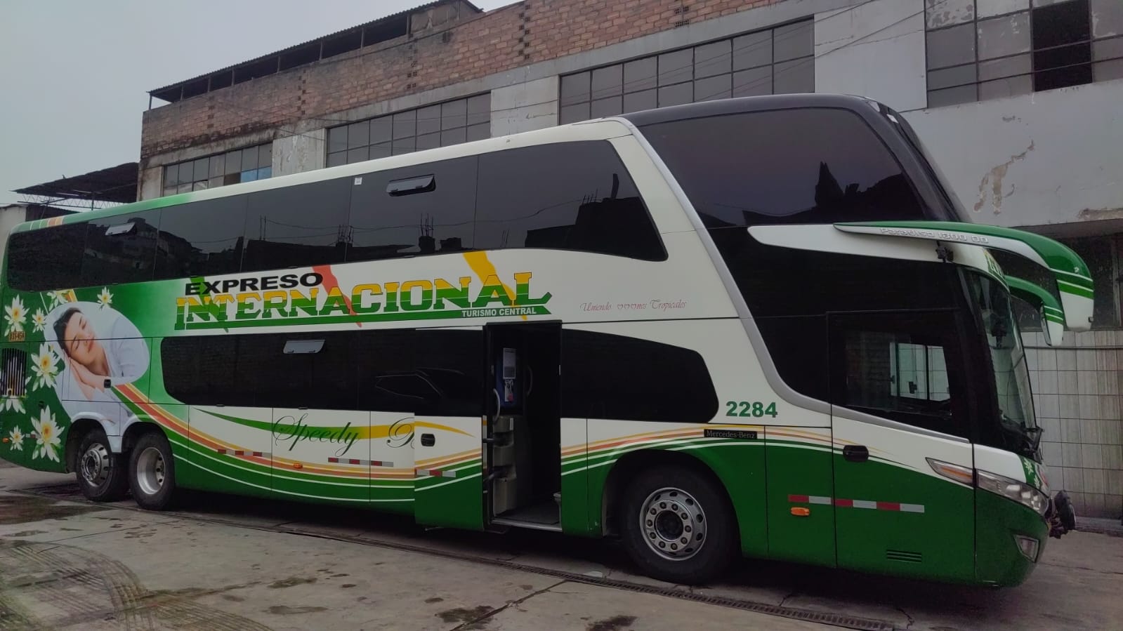 Liquidación de Buses//Mercedes Benz//Volvo y Scania 